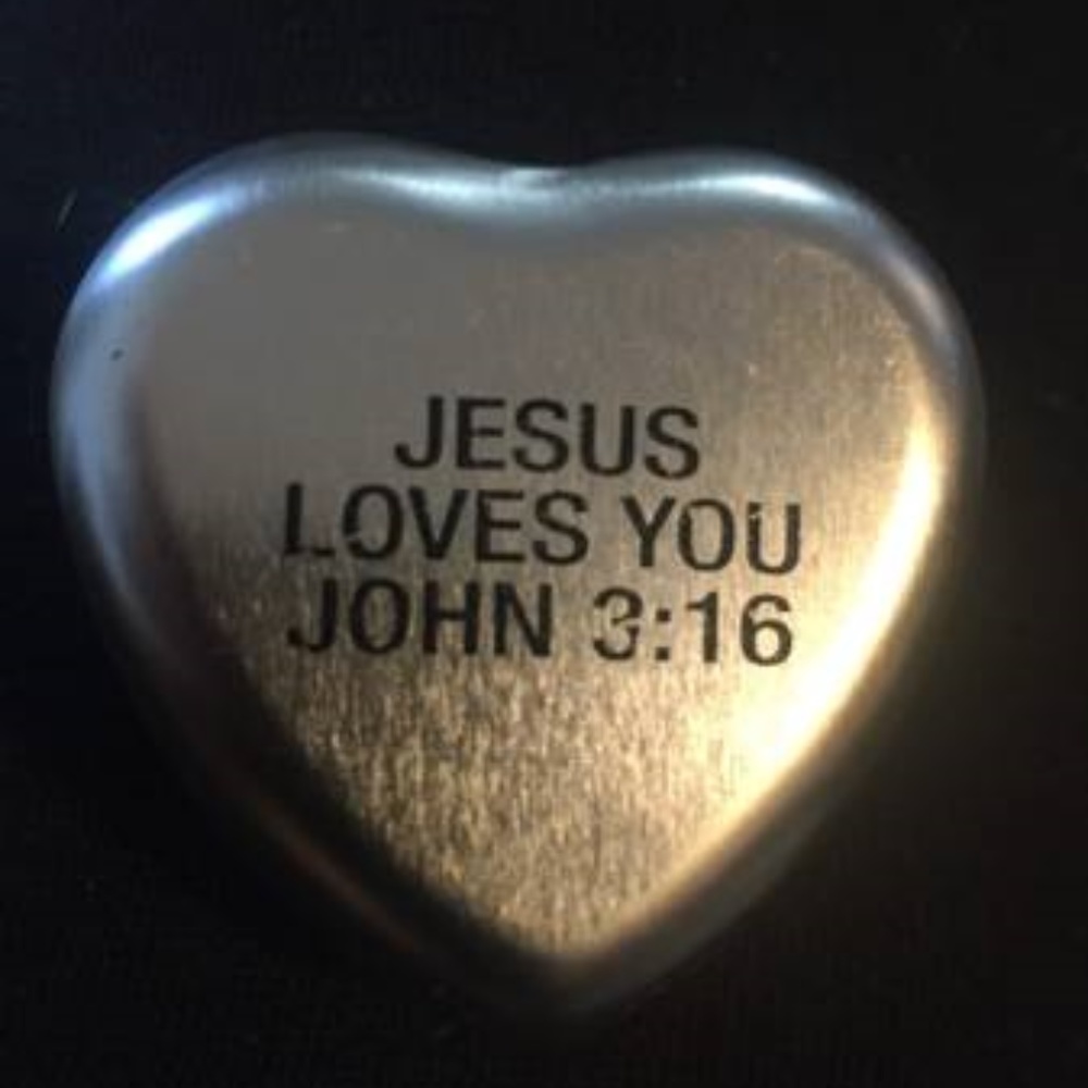 small metal heart shaped tin "Jesus loves you